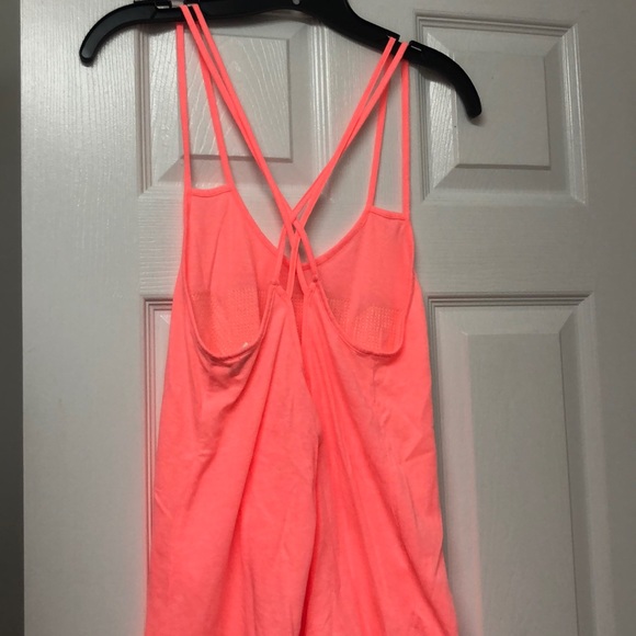 NWOT VS Pink Tank Top - Picture 3 of 3